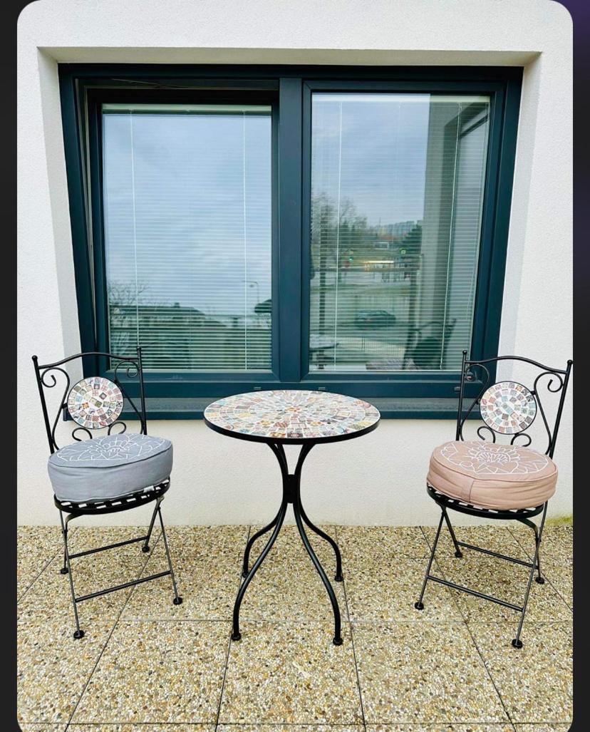 קושיצה Euphoria/Luxurious Accomodation מראה חיצוני תמונה